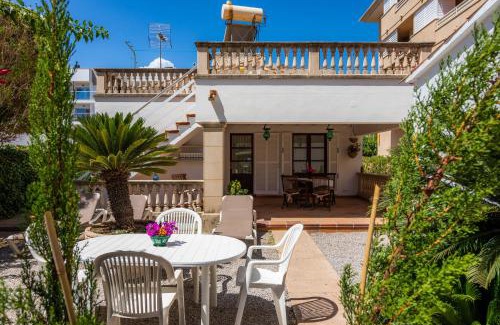 Cala Ratjada House | Relaxing Villa Amorós: Family-Friendly with Pool Access