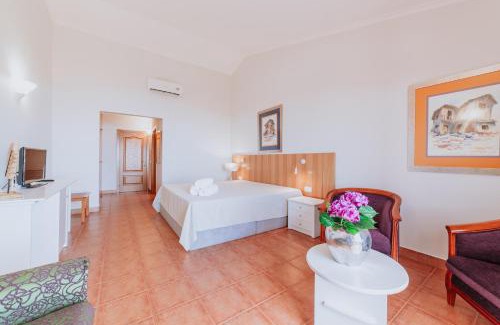 Prazeres House | Oceanfront Villa Amore: Rated 9/10 with Hot Tub & Breakfast