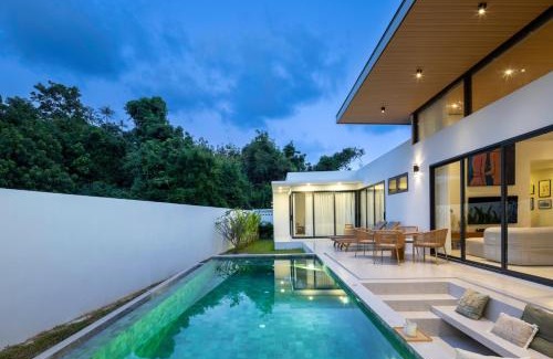 Maret Villa | Villa Amour: 3 Bedroom Spa Pool Retreat by the Beach