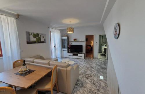 Mlini Apartment | Guest Rated: Villa Ana Apartments - Ideal Family Getaway