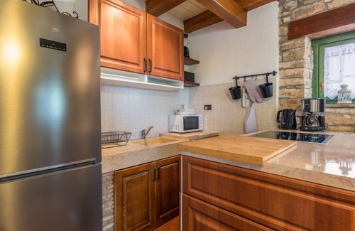 Kanfanar House | Experience Villa Ana Rita: Oceanfront Retreat with Pool