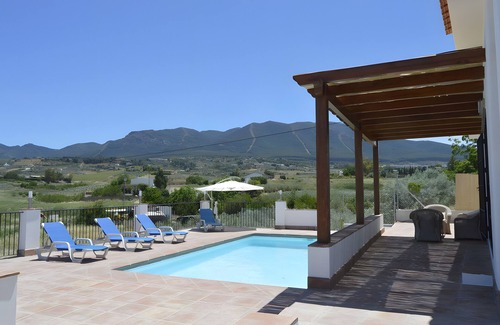 Alhaurin el Grande Villa | Inviting Villa with Pool, Garden & Wi-Fi; Pets Welcome