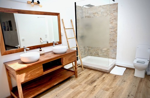 Pointe Aux Sables Hotel | Villa Anakao: Guest Rated 9/10 with Pool and Spa Amenities