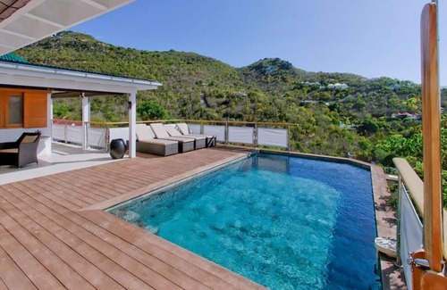 Morne de Depoudre Villa | Villa Anakao | Oceanfront Haven with Private Pool & Spa