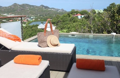 Morne de Depoudre Villa | Villa Anakao: Oceanfront Retreat with Private Pool & Spa