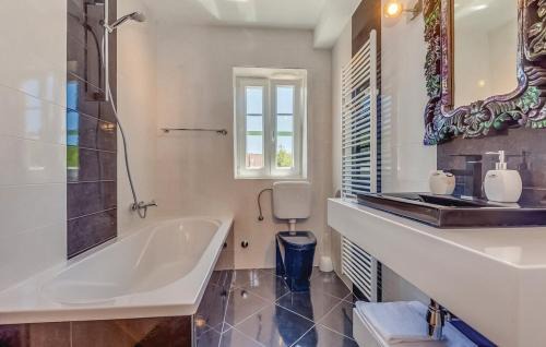 Rasopasno Villa | Villa AnaMarija: Oceanfront Getaway with Pool & 9/10 Rating