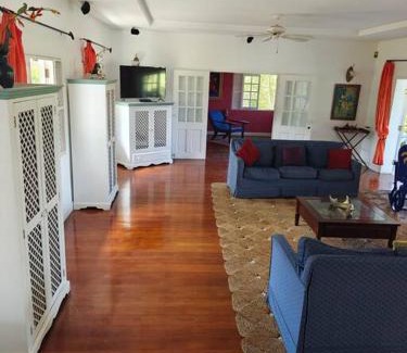 Patience Hill Villa | Villa Ananda Tobago