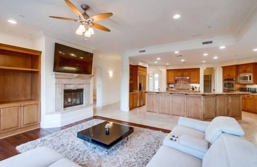 Kit Carson House | Villa Andalusia: 6BR Retreat with Pool and Scenic Views