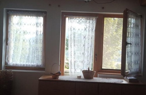 Semizovac Villa | Pet-Friendly Villa Andoria: Ideal Family Getaway