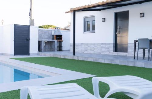 Chiclana de la Frontera House | Beautiful Holiday Homes in Chiclana de la Frontera, Spain