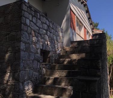Rio Ceballos House | Discover Villa Anedé: Pet-Friendly Retreat with Pool
