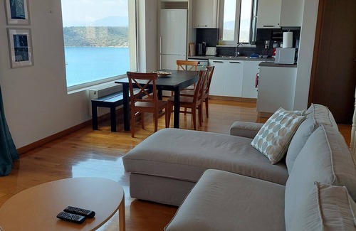 Nafplio Villa | Villa Anemos in Nafplio: Oceanfront Retreat with Pool
