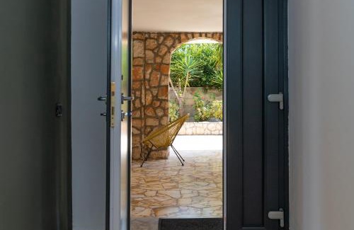Taranto House | Oceanfront Villa Angela Suite: Guest Rated 9/10 & More