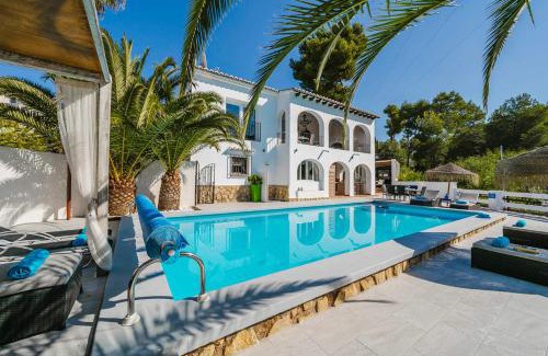 Teulada Villa | Villa Angeles Blanco: Family-Friendly Retreat with Pool