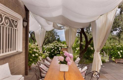 Sant'Agata sui Due Golfi Bed & Breakfast | Villa Annabelle: Guest Rated 10/10 with Restaurant & Breakfast