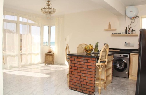 Al Ahyaa Apartment | Villa Anna & Snake - Deluxe One-Bedroom Apartment with Ocean View