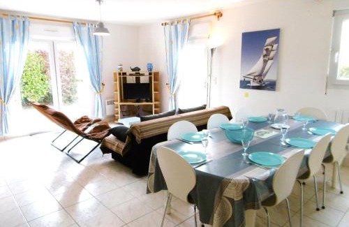 Saint-Jacques Villa | Villa Anna: Family-Friendly Retreat with Pet Perks