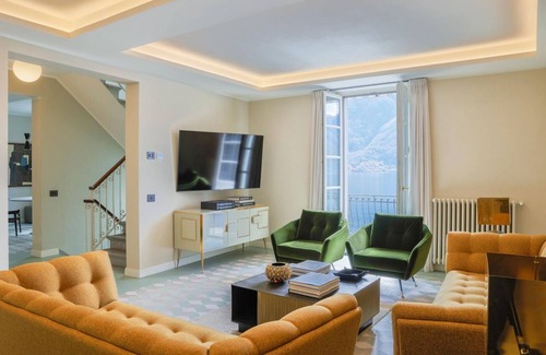 Colonno Villa | Villa Annette – Lakeside Stay with Family-Friendly Perks