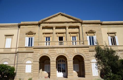 Livorno Bed & Breakfast | Elegant Villa Anselmi - Enjoy Breakfast & Great Reviews