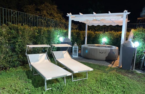 Riposto House | Delightful Villa Antares with Pool and Hot Tub Amenities