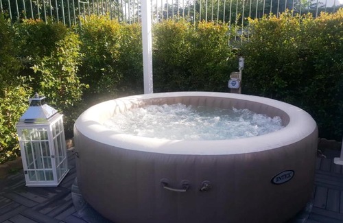 Riposto House | Delightful Villa Antares with Pool and Hot Tub Amenities