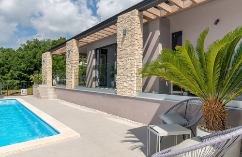Nedescina House | Villa Anthea Paola by Interhome