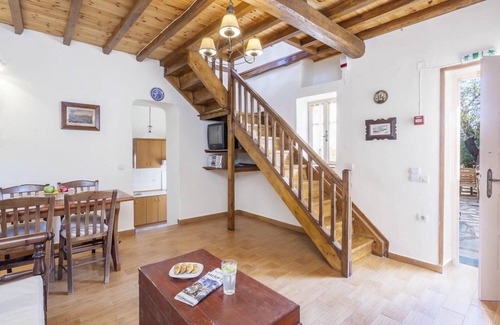 Skopelos Villa | Villa Antigoni: Family-Friendly Getaway with Private Pool