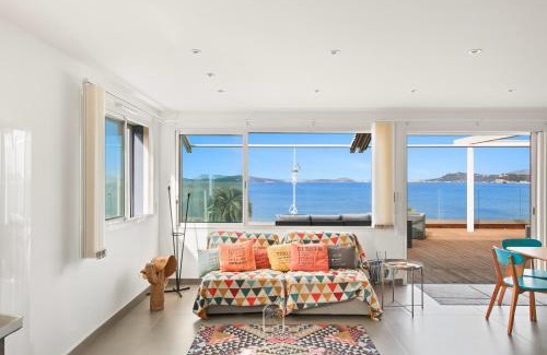 Le Pradet Apartment | Villa Antoine: Ocean View Retreat with WiFi and Parking
