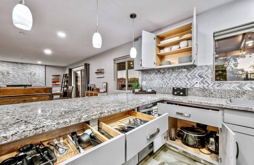 Casas Adobes Estates House | Villa Antonietta - Private Oasis with Rated 10/10 Amenities