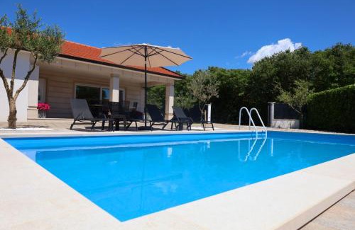 Ljubuski Villa | Villa Antonija: Pet-Friendly Retreat with Oceanfront Views