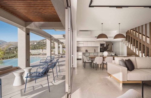 Limeniskos Villa | Villa Aora: Enjoy Oceanfront Living Just 2km to Beach