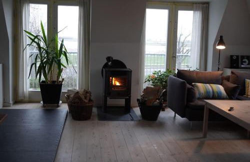 Amager Apartment | Seaside Villa Apartment with Pet-Friendly Amenities