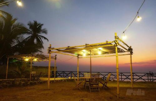 Anyer Villa | Relax at Villa Apedia Anyer - Beachfront Bliss Awaits