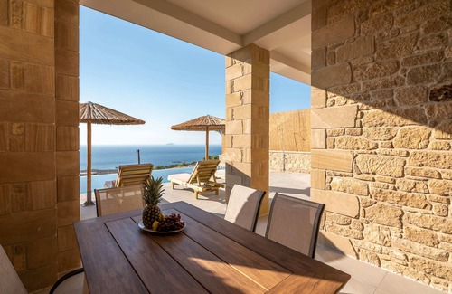 Limeniskos Villa | Modern Villa Aphrodite with Ocean View and Private Pool