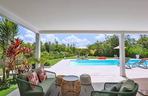 Plum Bay Villa | Villa Arawak: Oceanfront 4BR Retreat with Pool & Views