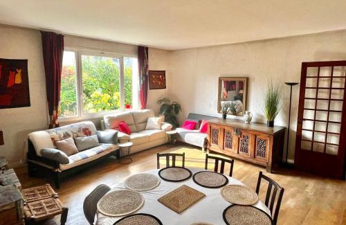 Bobigny House | Convenient Stay for Olympics Games 2024 with Family-Friendly Amenities