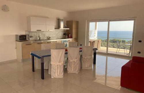 Pietrapaola Apartment | Beautiful Sea View Retreat with Parking for Families