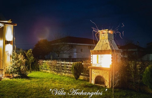 Zalongo Villa | Villa Archangelos: Guest Rated 9.7, Family & Pet Friendly