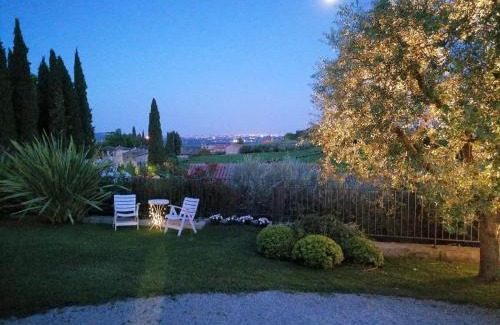 San Pietro in Cariano Bed & Breakfast | Oceanfront Villa Archi B&B - Guest Rated 10/10 Experience