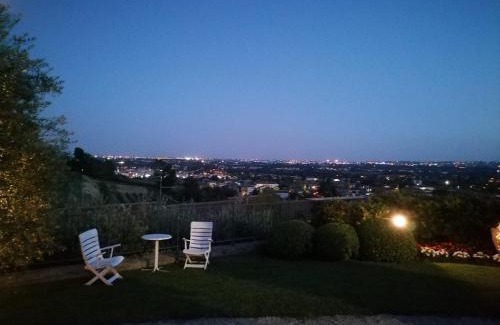 San Pietro in Cariano Bed & Breakfast | Oceanfront Villa Archi B&B - Guest Rated 10/10 Experience