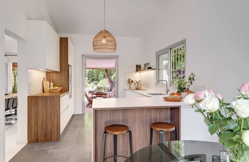 Valbonne House | Charming Villa in Valbonne with Pool & Family-Friendly Amenities