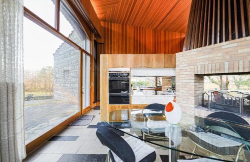 Vif Villa | Stylish Villa Architecte des Années 70: Pet & Child Friendly