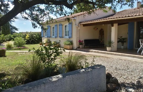 Canet House | Villa Ardilla: Perfect Retreat with Pool & Pet-Friendly Options