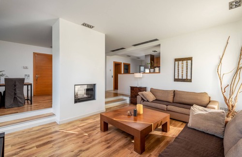 Ialyssos Villa | Villa Ariadne: Beachside Retreat with Scenic Ocean Views
