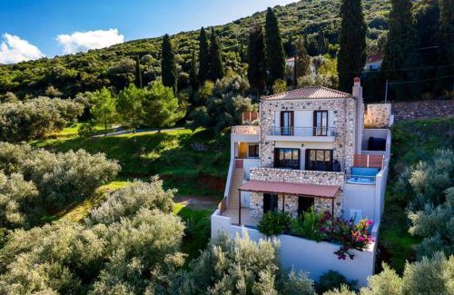 Monemvasia Villa | Oceanfront Villa Art Foutia: 4-Star Perfection Awaits
