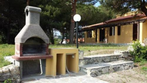 Madonna delle Grazie Apartment | Pet-Friendly Villa Artistica with Family Amenities