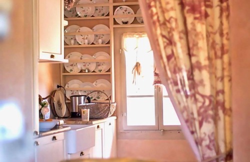 Siena Villa | Discover Villa Ascara: 15-Bedroom Retreat for Gatherings
