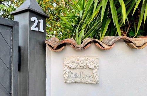 Blandano Villa | Discover Villa Asia: Child-Friendly Retreat with 9.7 Rating