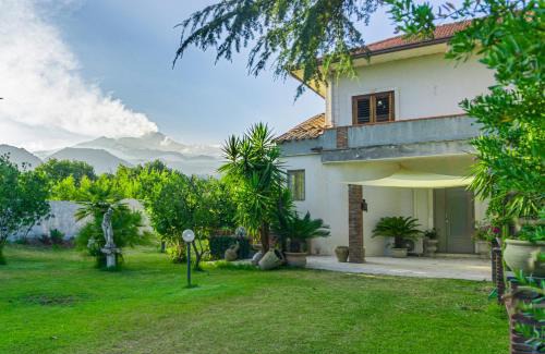 Blandano Villa | Discover Villa Asia: Child-Friendly Retreat with 9.7 Rating