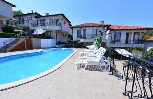 Primorsko House | Villa Aspen Guest House: Family-Friendly Ocean View Retreat